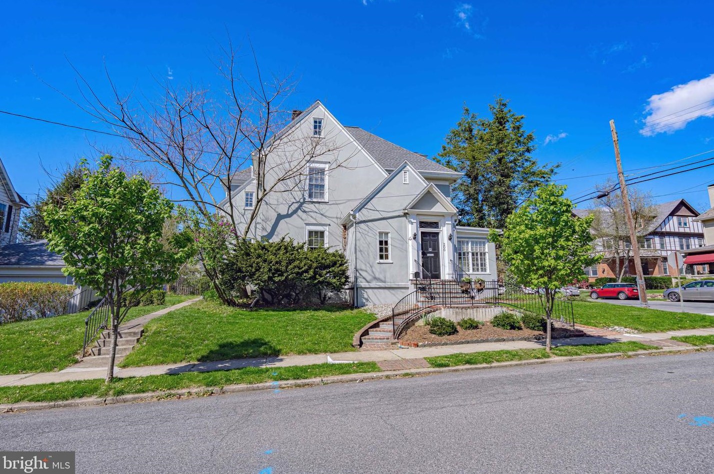 200 Burke St, Easton, PA 18042-1608