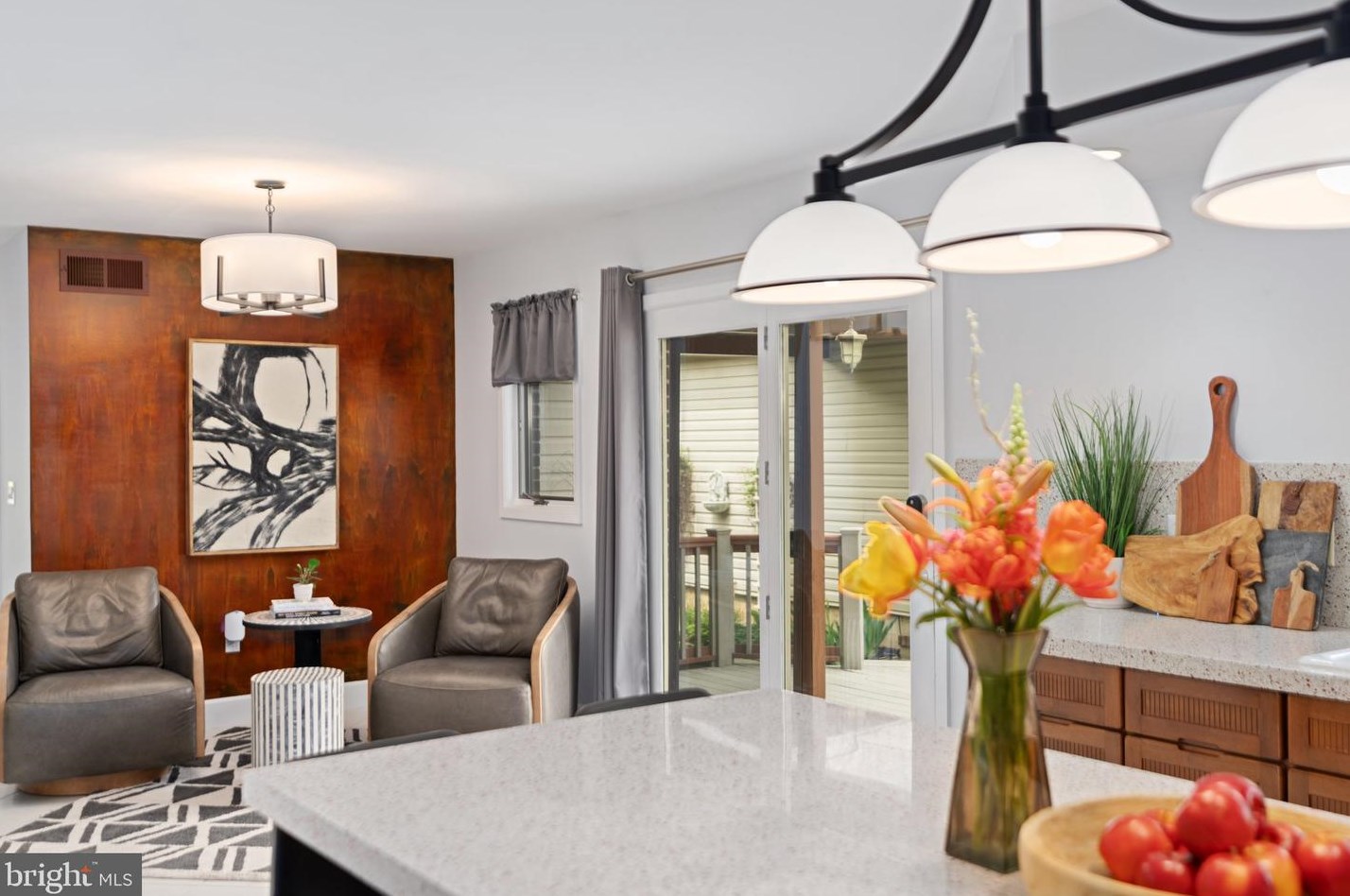 2595 Apple St, Hellertown PA  18055-3210 exterior