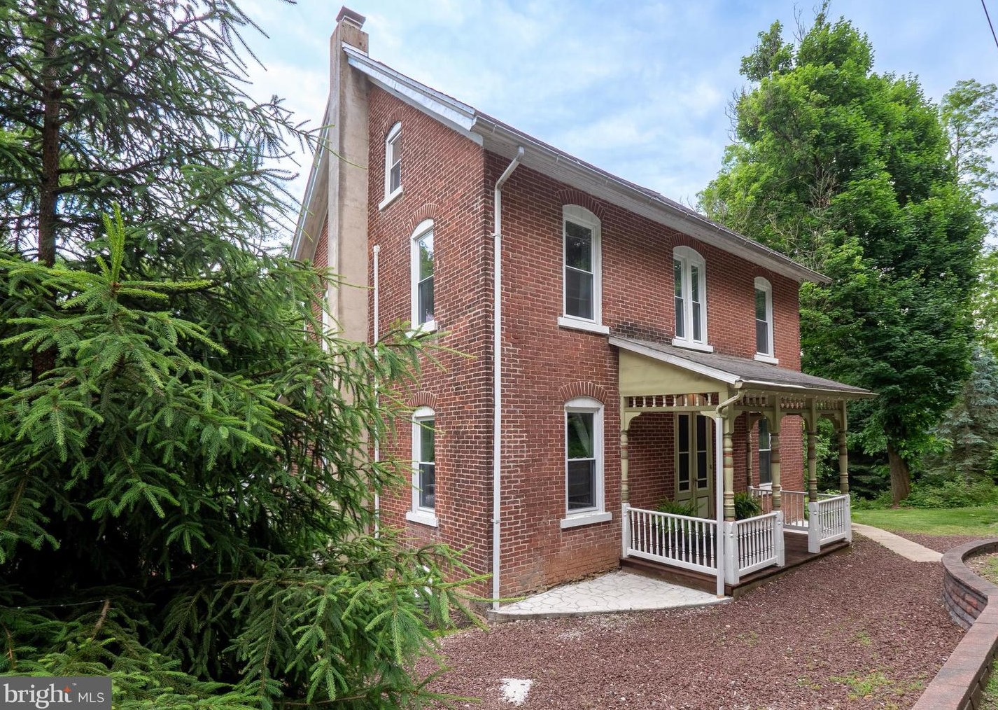 1262 Seidersville Rd, Bethlehem, PA 18015