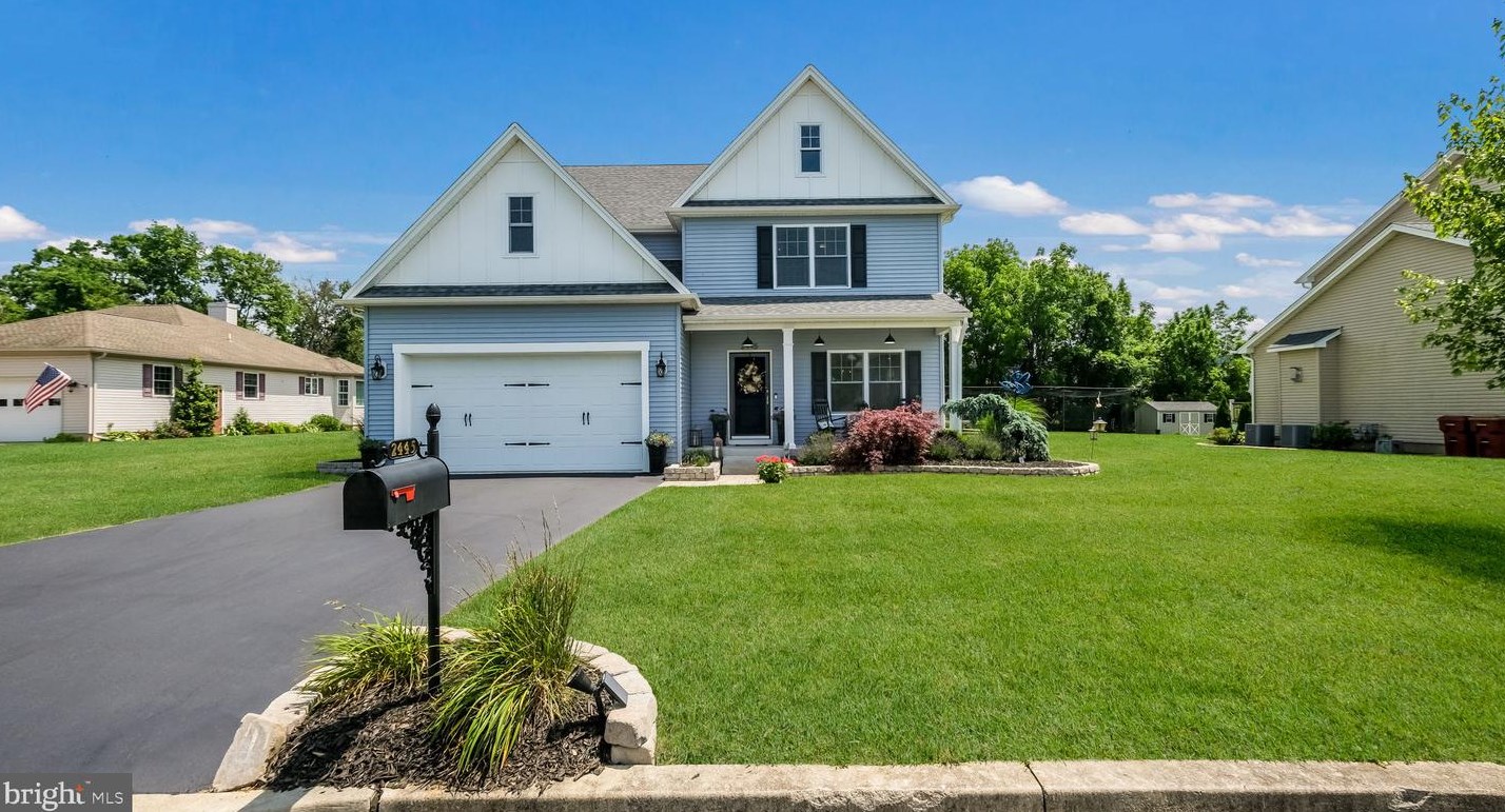 2445 Liberty Ter, Easton, PA 18040-6564