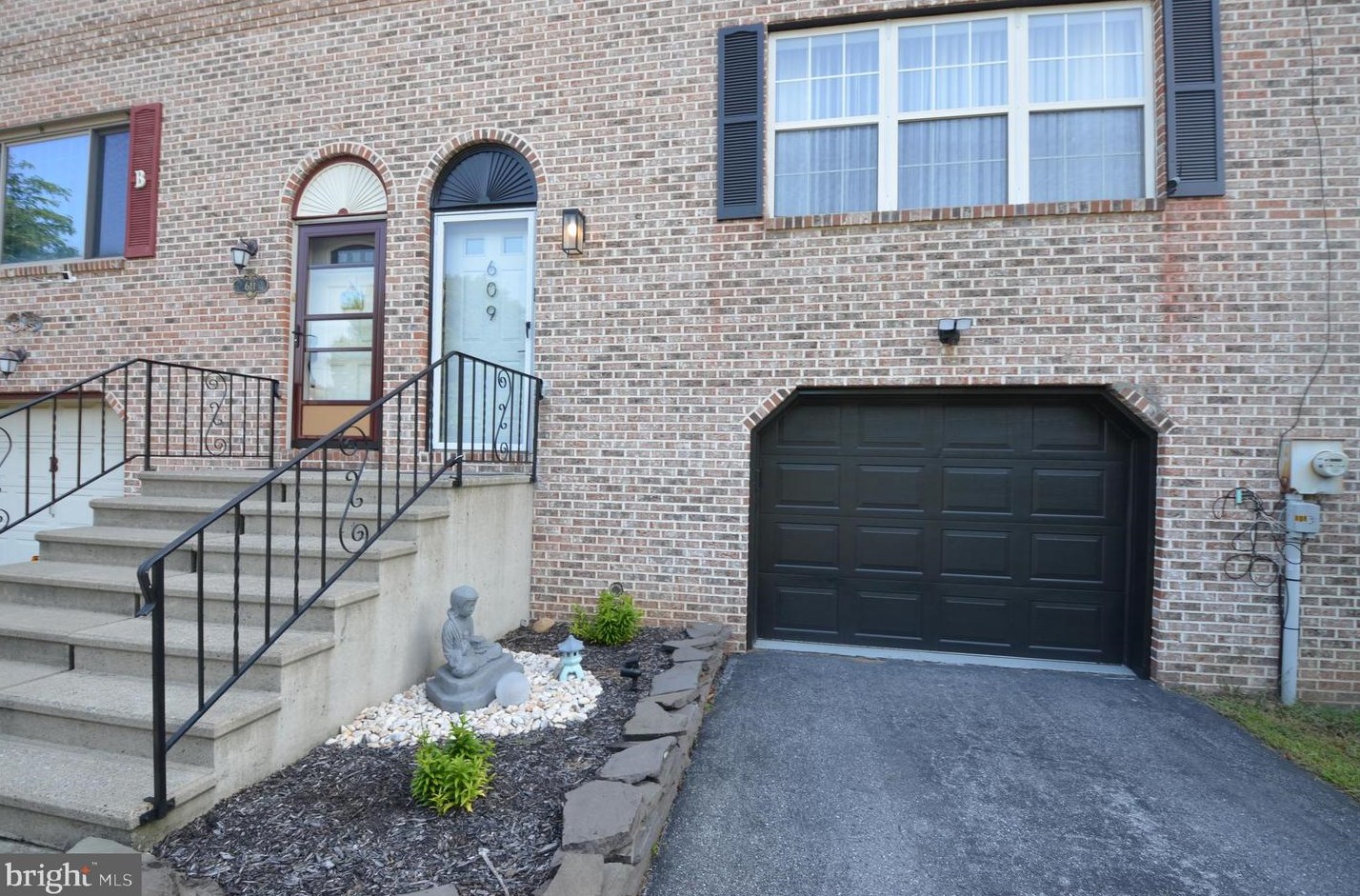 609 Main St, Northampton, PA 18067-1860