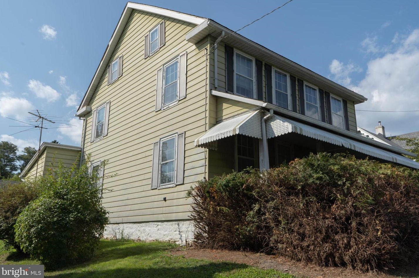 635 Blue Mountain Dr, Cherryville, PA 18035