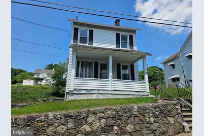 573 Fairview Avenue, Bangor, PA 18013 - Photo 2