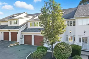 10 Aspen Ct, Easton, PA 18040 - Photo 2