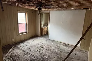 541 W 2nd St, Mount Carmel, PA 17851 - Photo 8