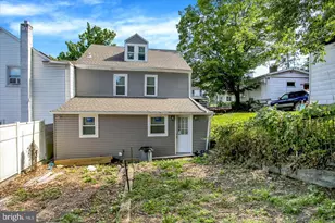 829-831 W Pine St, Coal Township, PA 17866 - Photo 22