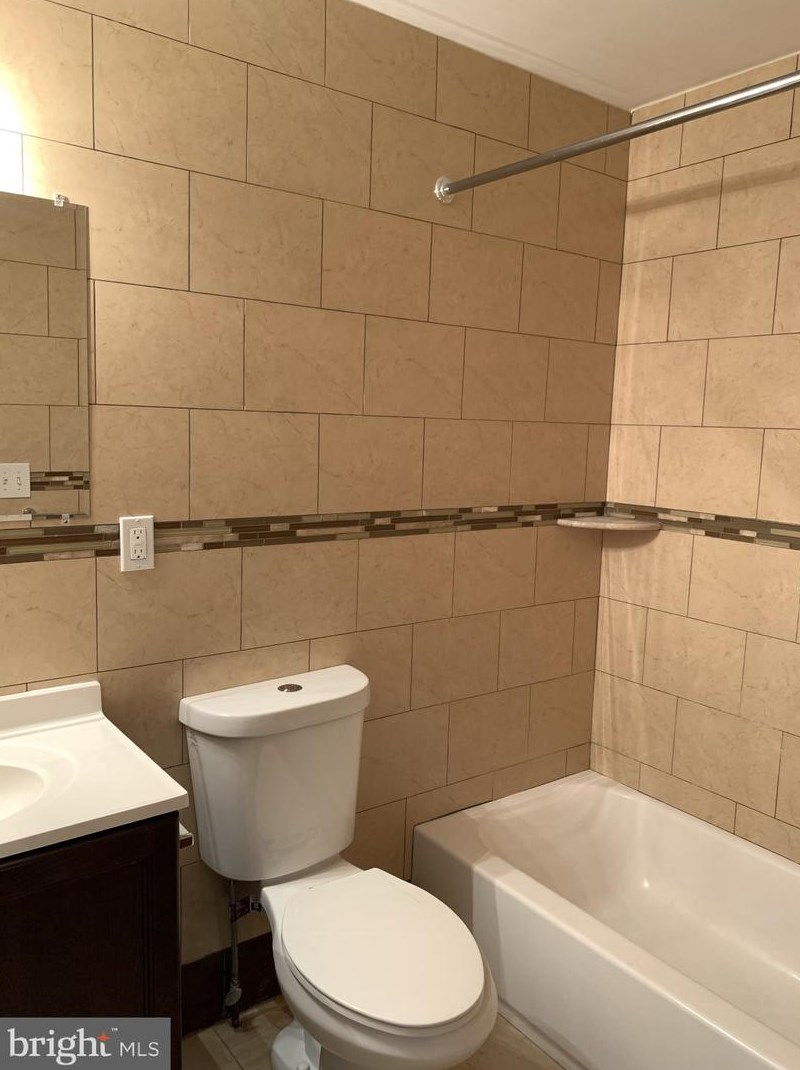 4446 Sansom St #1f, Philadelphia, PA 19104