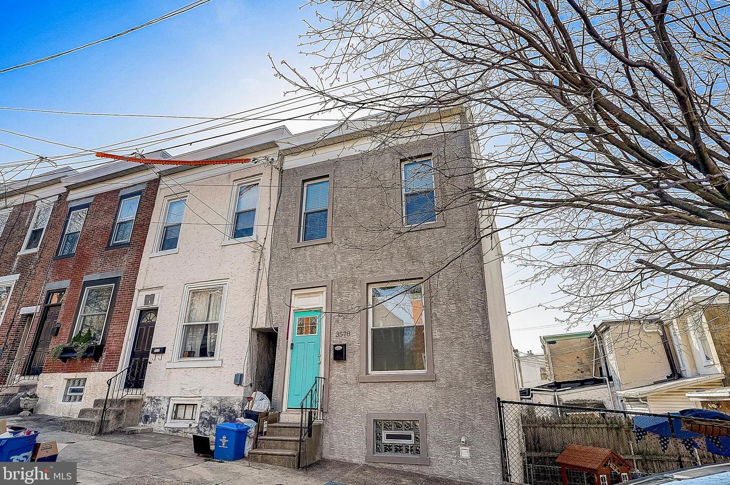 3578 New Queen St, Philadelphia, PA 19129-1635