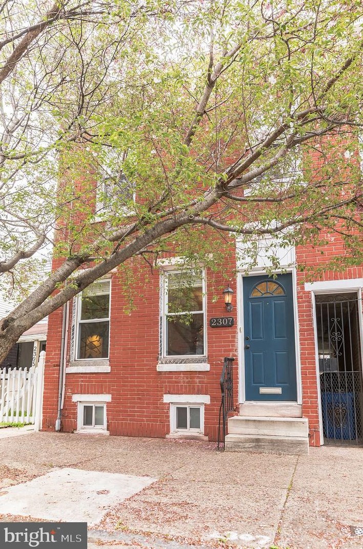 2307 Hagert St, Philadelphia, PA 19132-4246