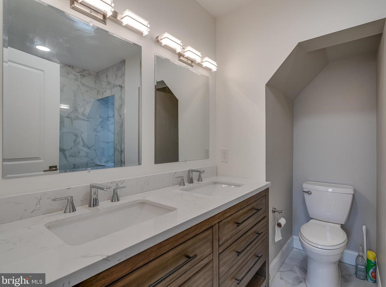4117 Cresson St, Philadelphia PA  19127-1701 exterior