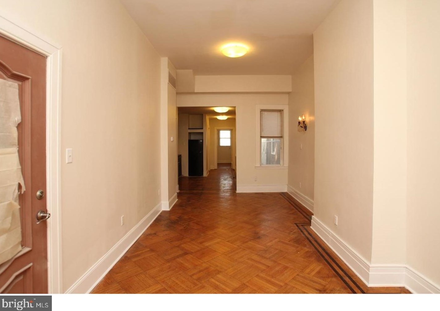 319 Green St #1st Fl, Philadelphia, PA 19123