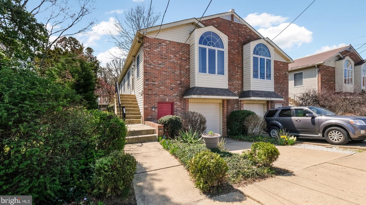 406 Solly Ave, Philadelphia, PA 19111-1830