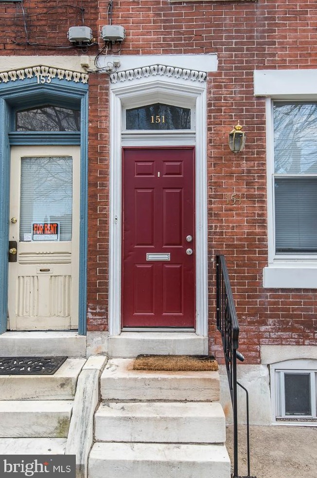 151 Dupont St, Philadelphia, PA 19127-1229