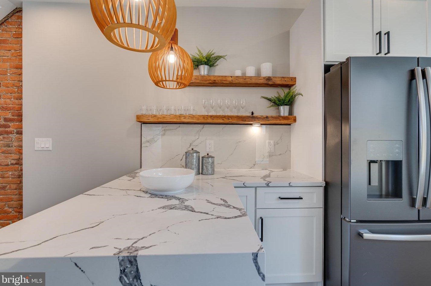 2833 Chatham St, Philadelphia, PA 19134-4213