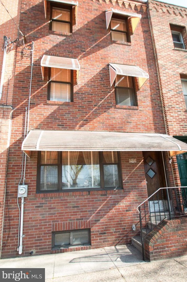 1227 Wharton St, Philadelphia, PA 19147-4509