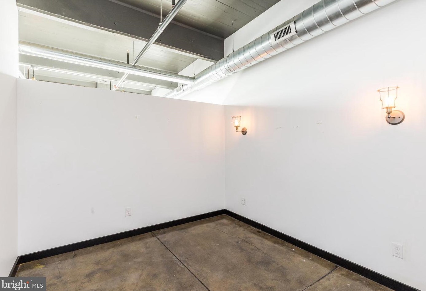 1701 Tulip St #304, Philadelphia, PA 19125