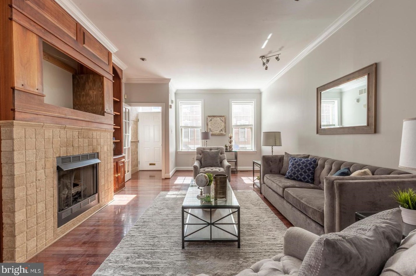 1315 Montgomery Ave, Philadelphia, PA 19125-2701