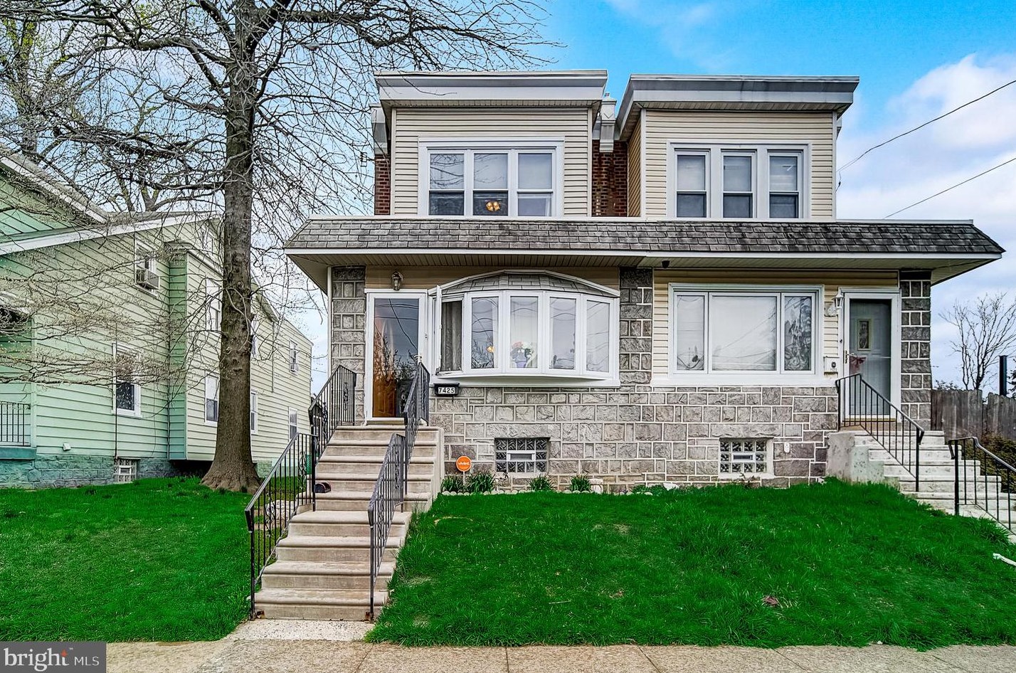 7425 Dorcas St, Philadelphia, PA 19111-3713