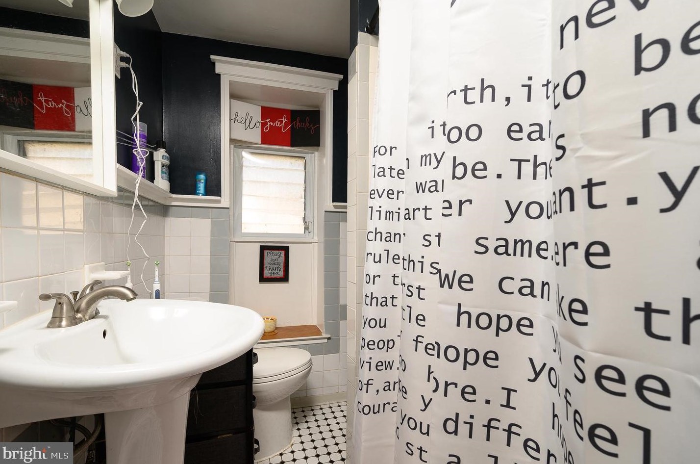 105 Seville St, Philadelphia PA 19127-1811 exterior