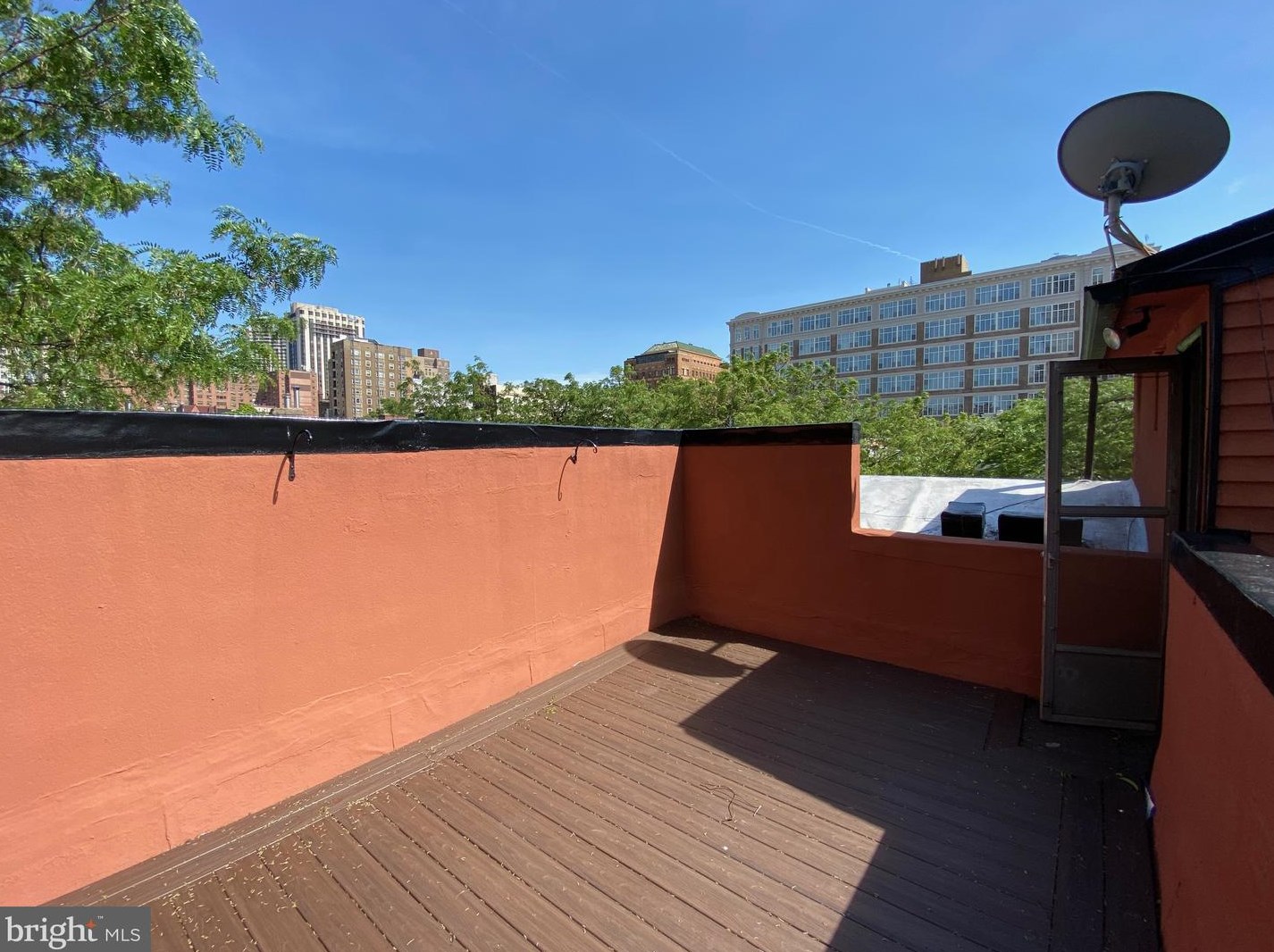 2321 Sansom St Apt 2c, Philadelphia, PA
