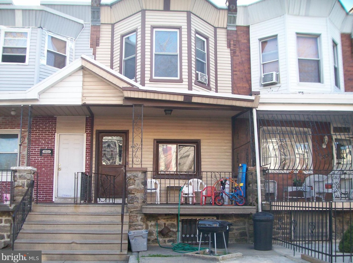 3804 Marshall St, Philadelphia, PA 19140-3216