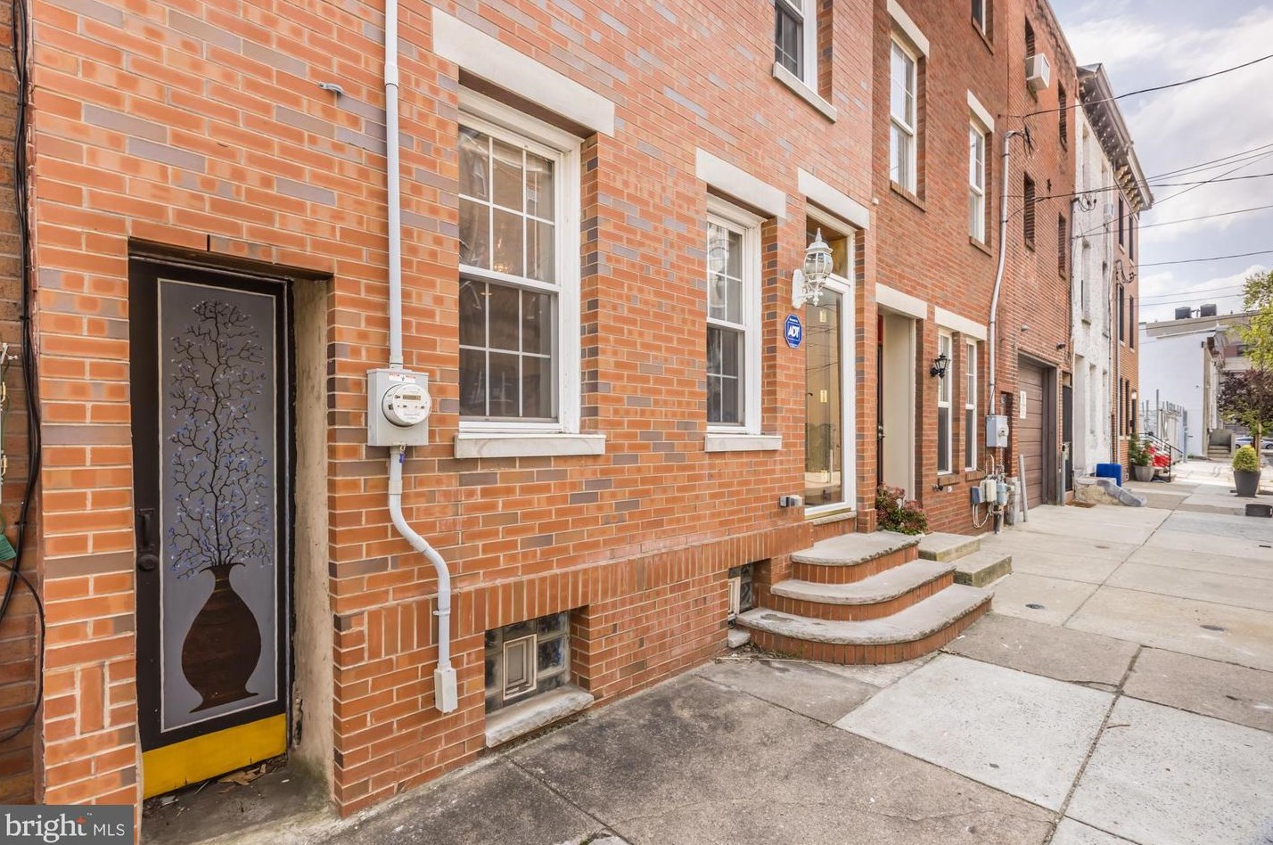 1210 Montrose St, Philadelphia, PA 19147-3620