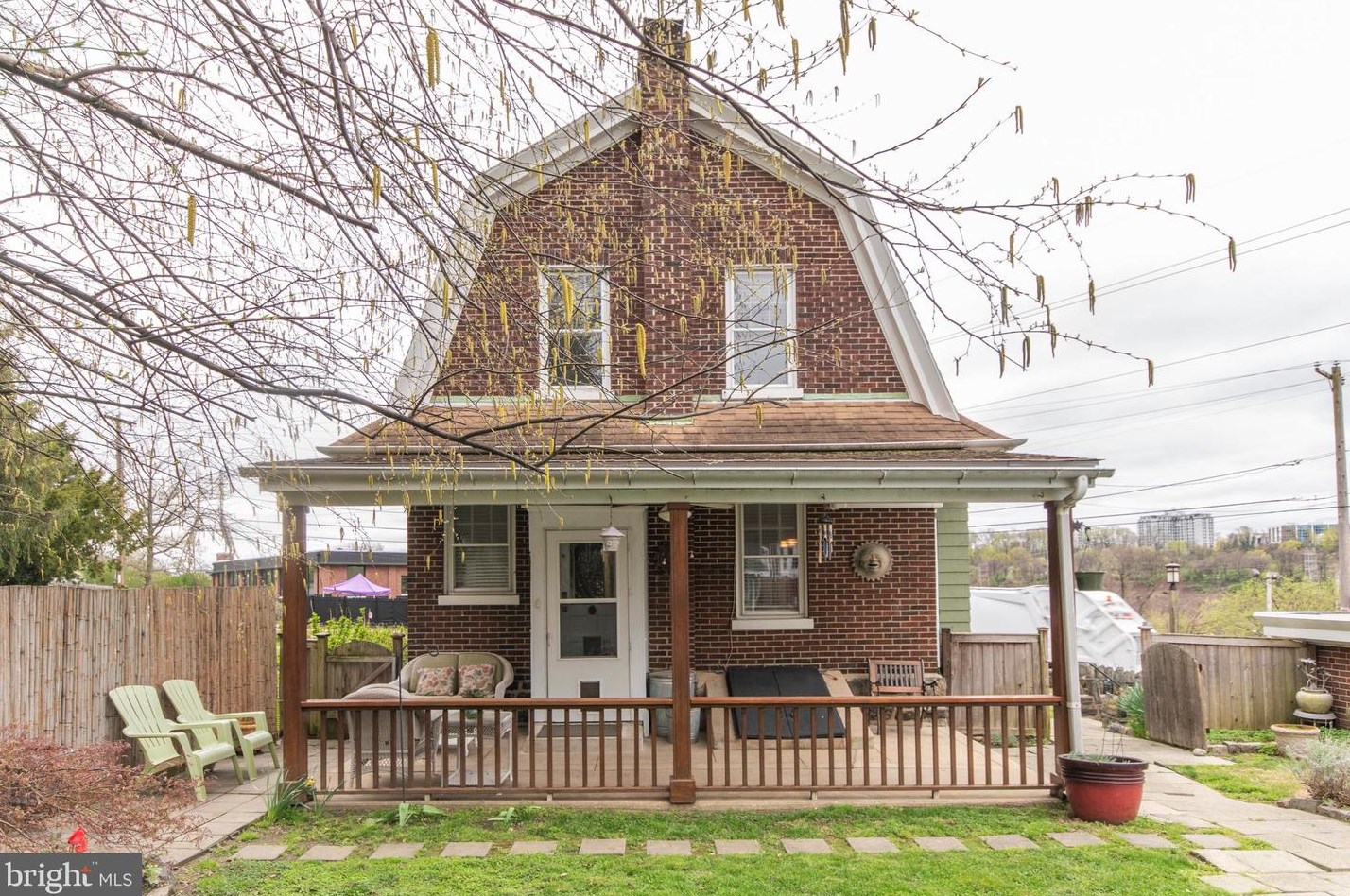 65 Rochelle Ave, Philadelphia, PA 19128-3809