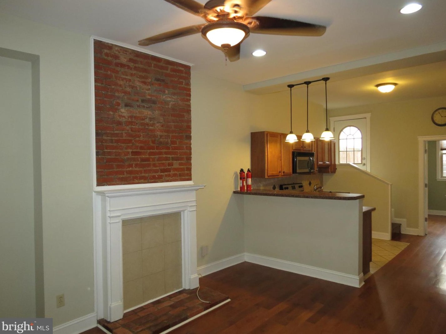 1909 Fitzwater St #1, Philadelphia, PA 19146