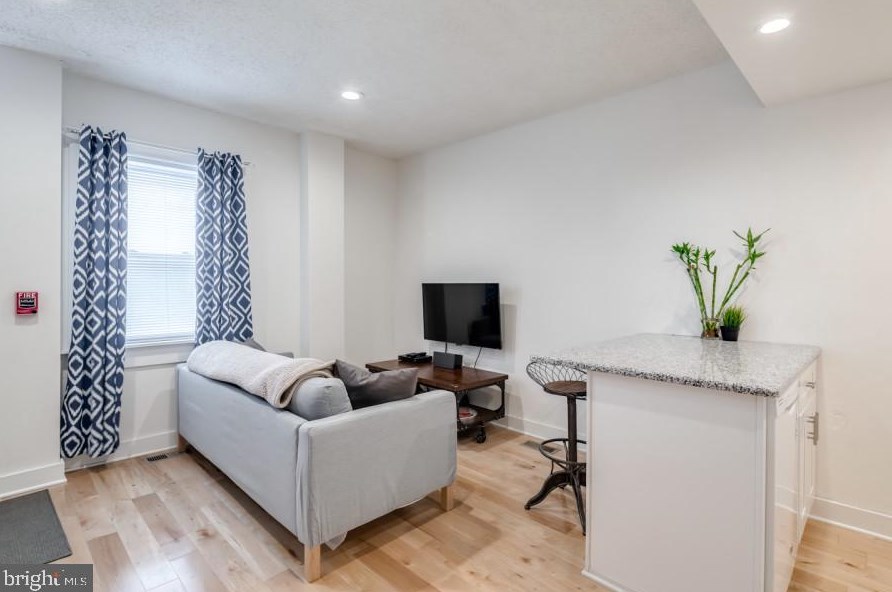 2532 Grays Ferry Ave #1r, Philadelphia, PA 19146