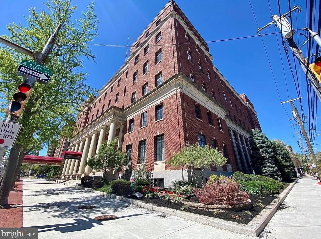 1601 Spring Garden St, Philadelphia PA  19130-3940 exterior