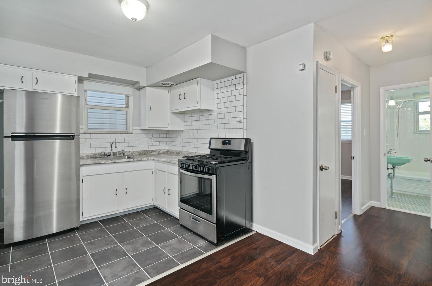 4122 Terrace St #2, Philadelphia, PA 19128