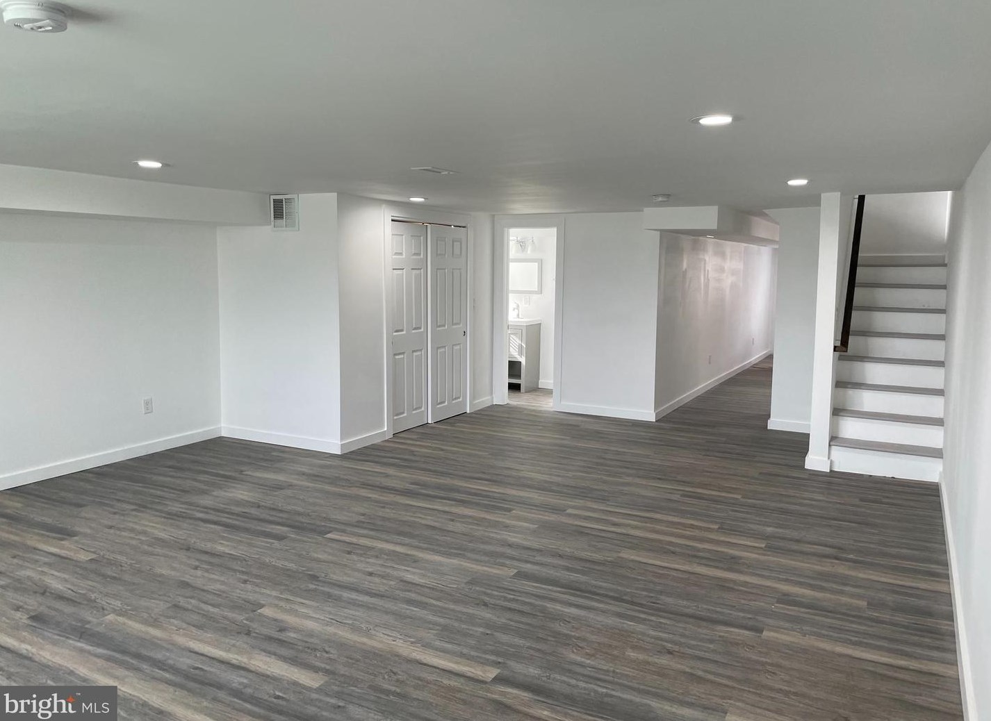 8908 Brous Ave, Philadelphia PA  19152-1325 exterior