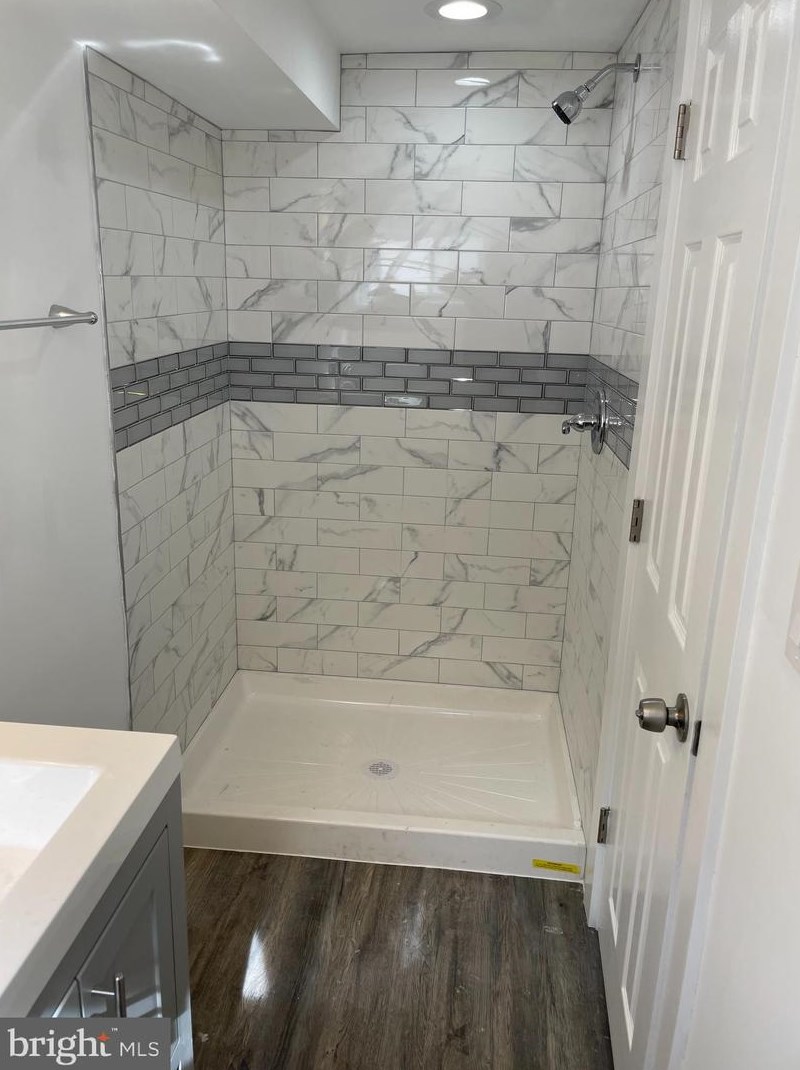 8908 Brous Ave, Philadelphia PA  19152-1325 exterior