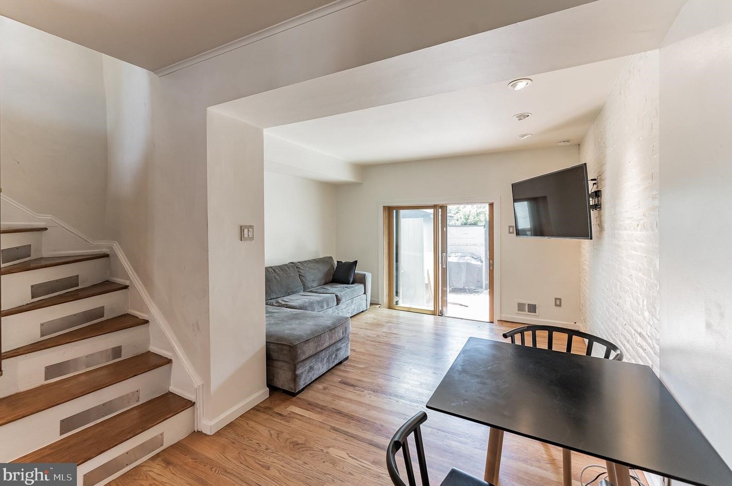 2326 Perot St, Philadelphia PA  19130-2526 exterior