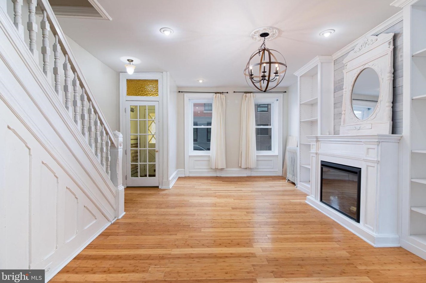 2329 Emerald St, Philadelphia PA  19125-1527 exterior