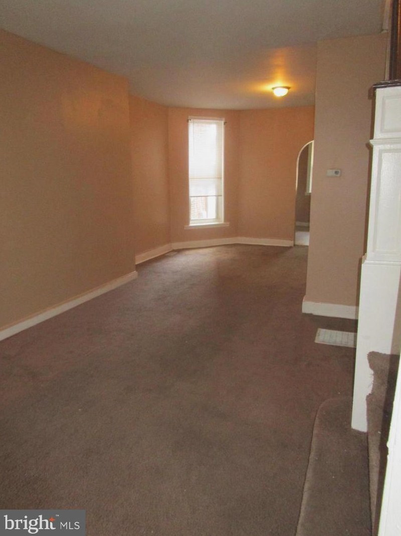 5552 Addison St, Philadelphia, PA 19143