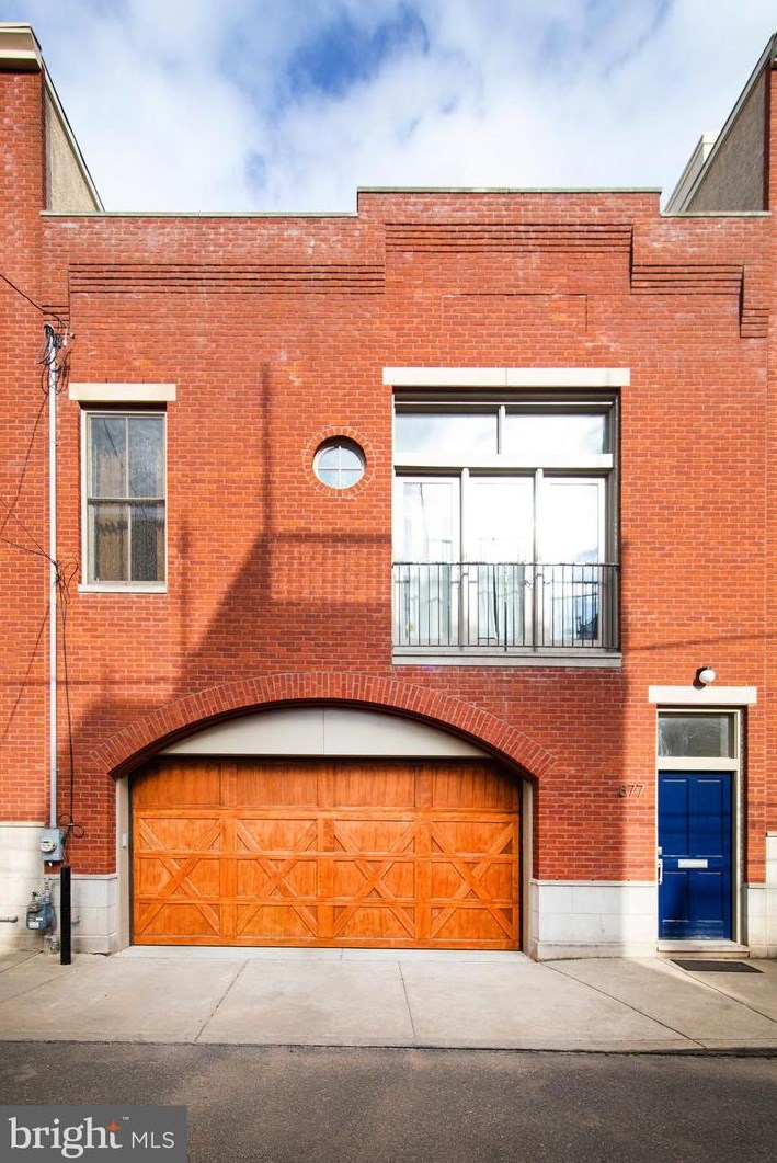 877 N Opal St, Philadelphia, PA 19130