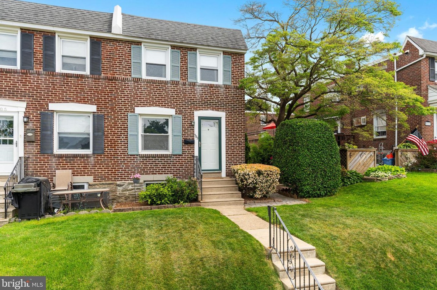 583 Pedley Rd, Philadelphia, PA 19128-2526