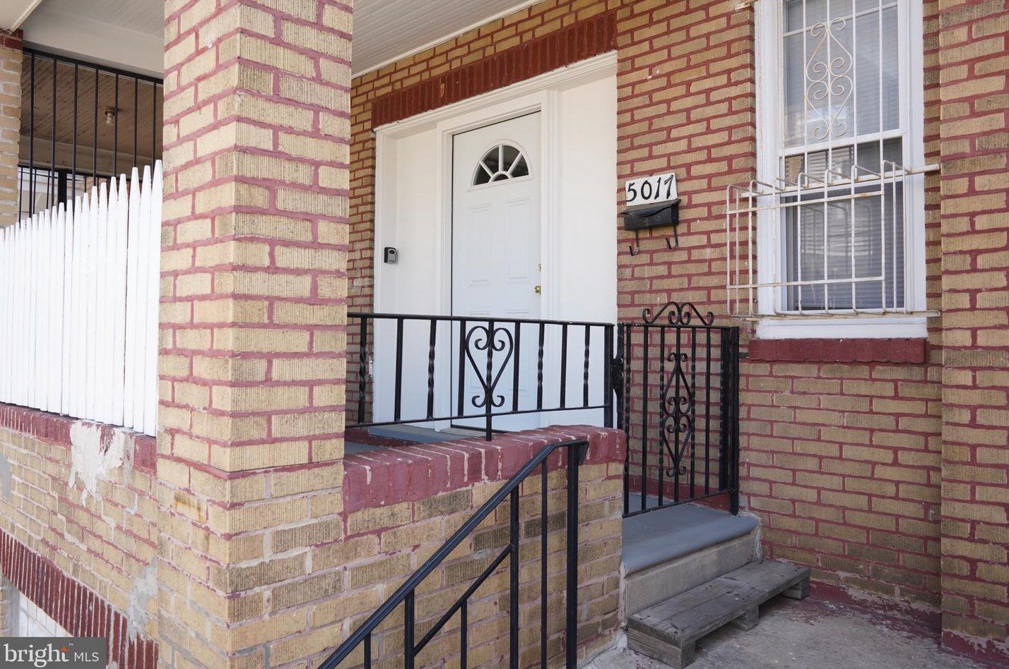 5017 Gransback St, Philadelphia, PA 19120-4008
