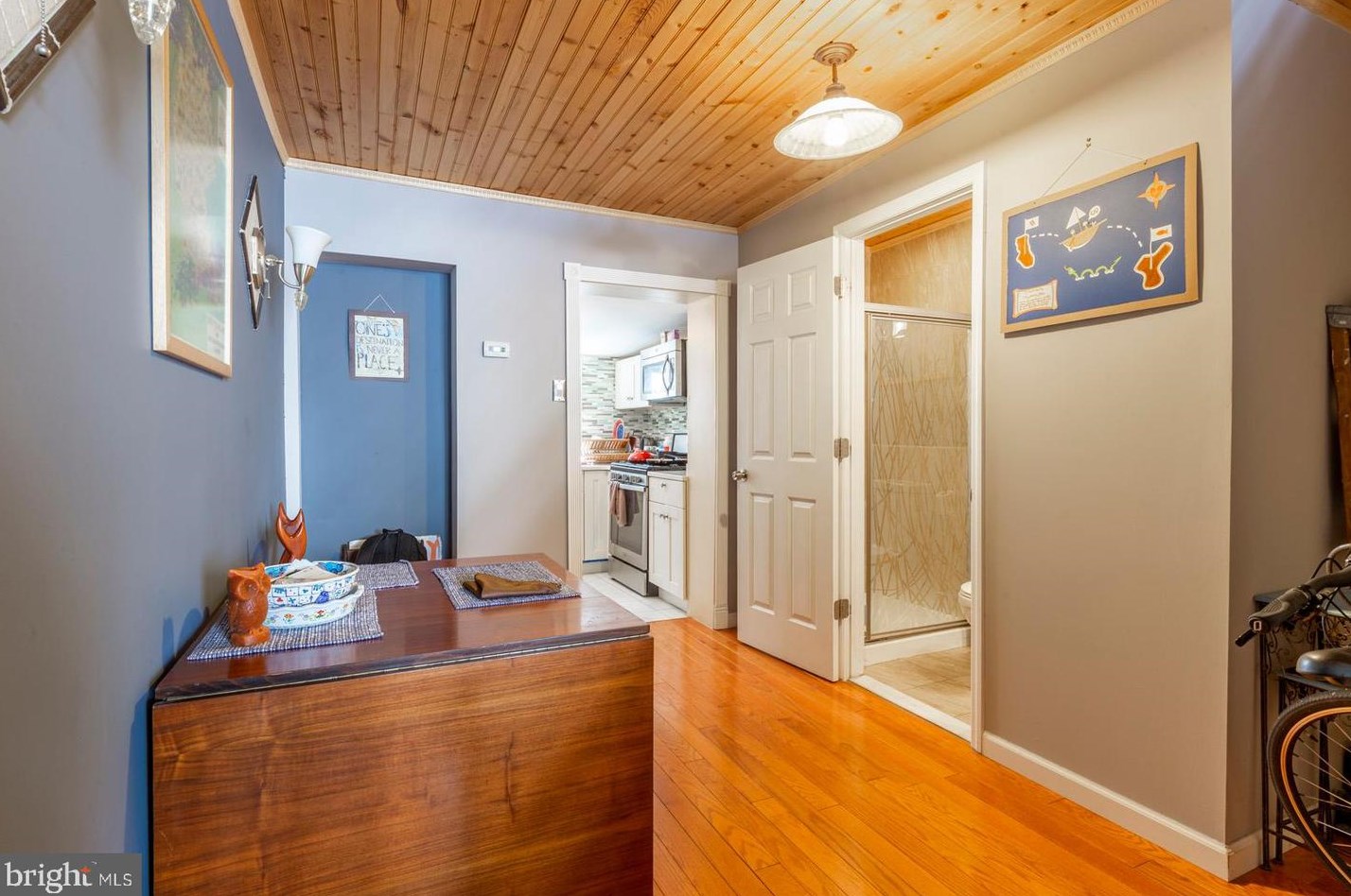 416 Flora St, Philadelphia PA  19125-3316 exterior