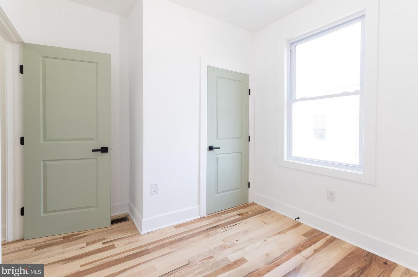 2937 Nicholas St, Philadelphia PA  19121-2725 exterior