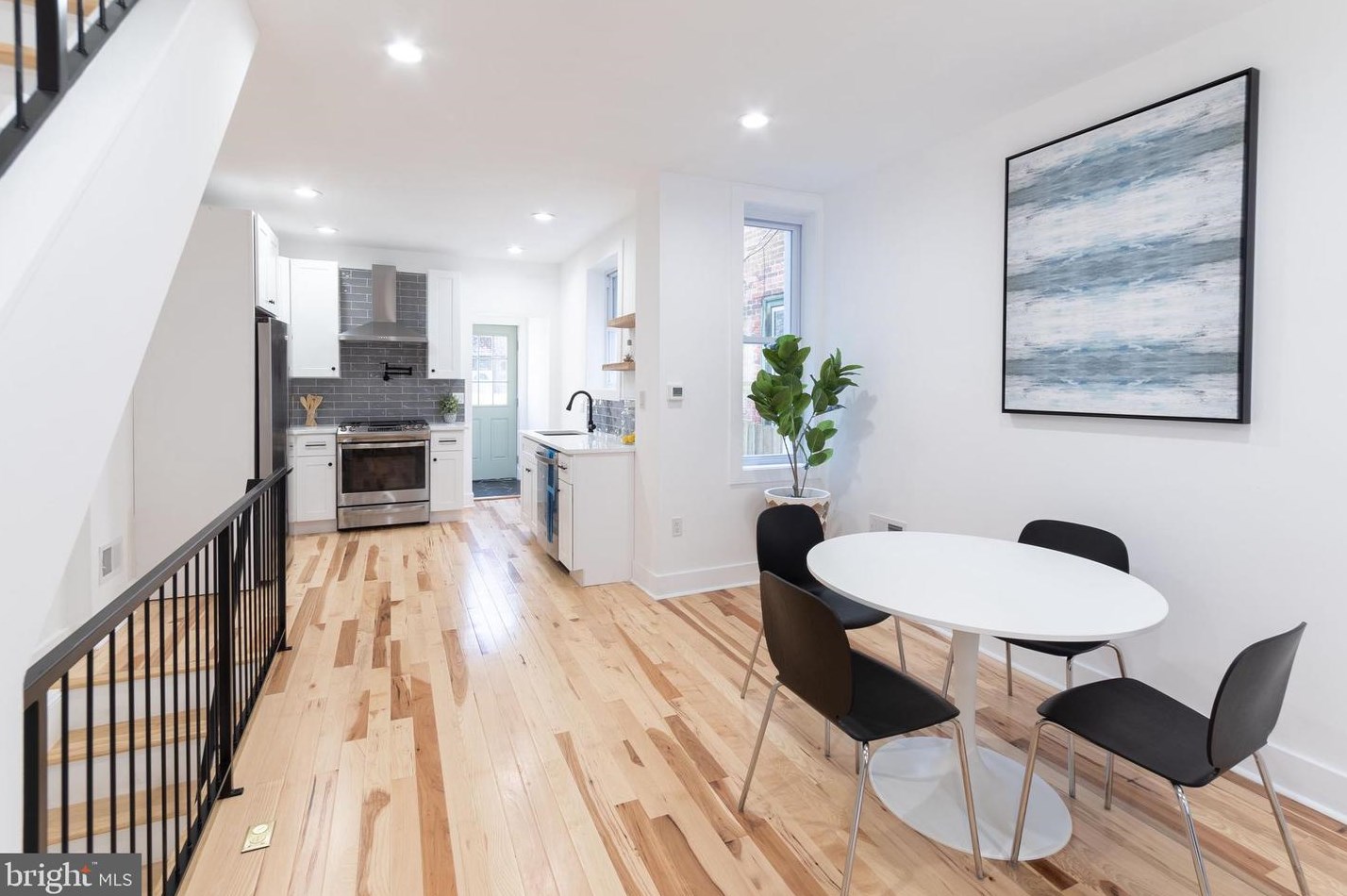 2937 Nicholas St, Philadelphia PA  19121-2725 exterior