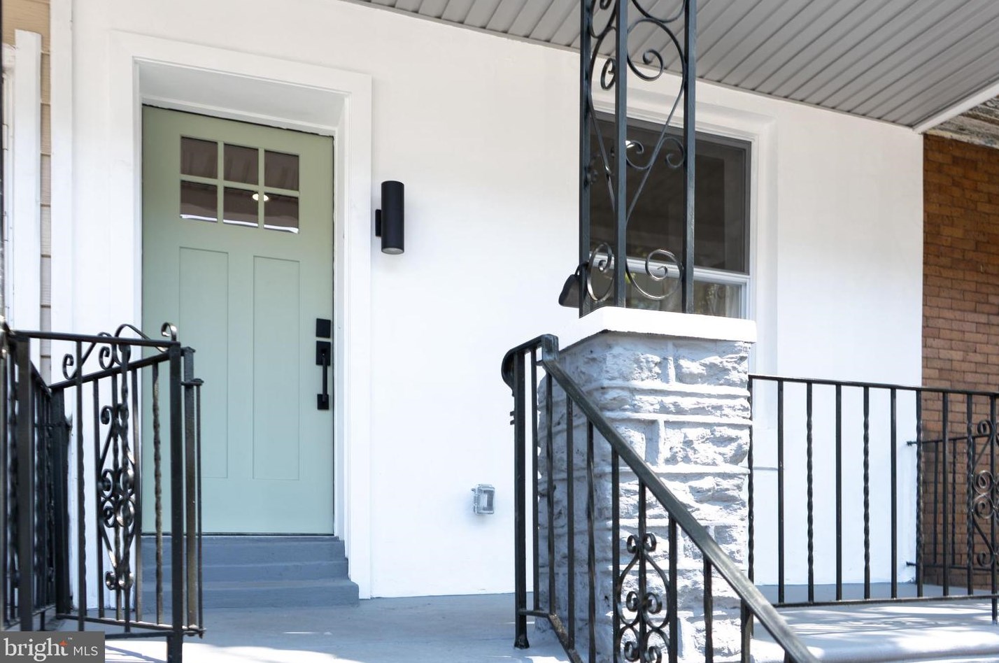 2937 Nicholas St, Philadelphia PA  19121-2725 exterior