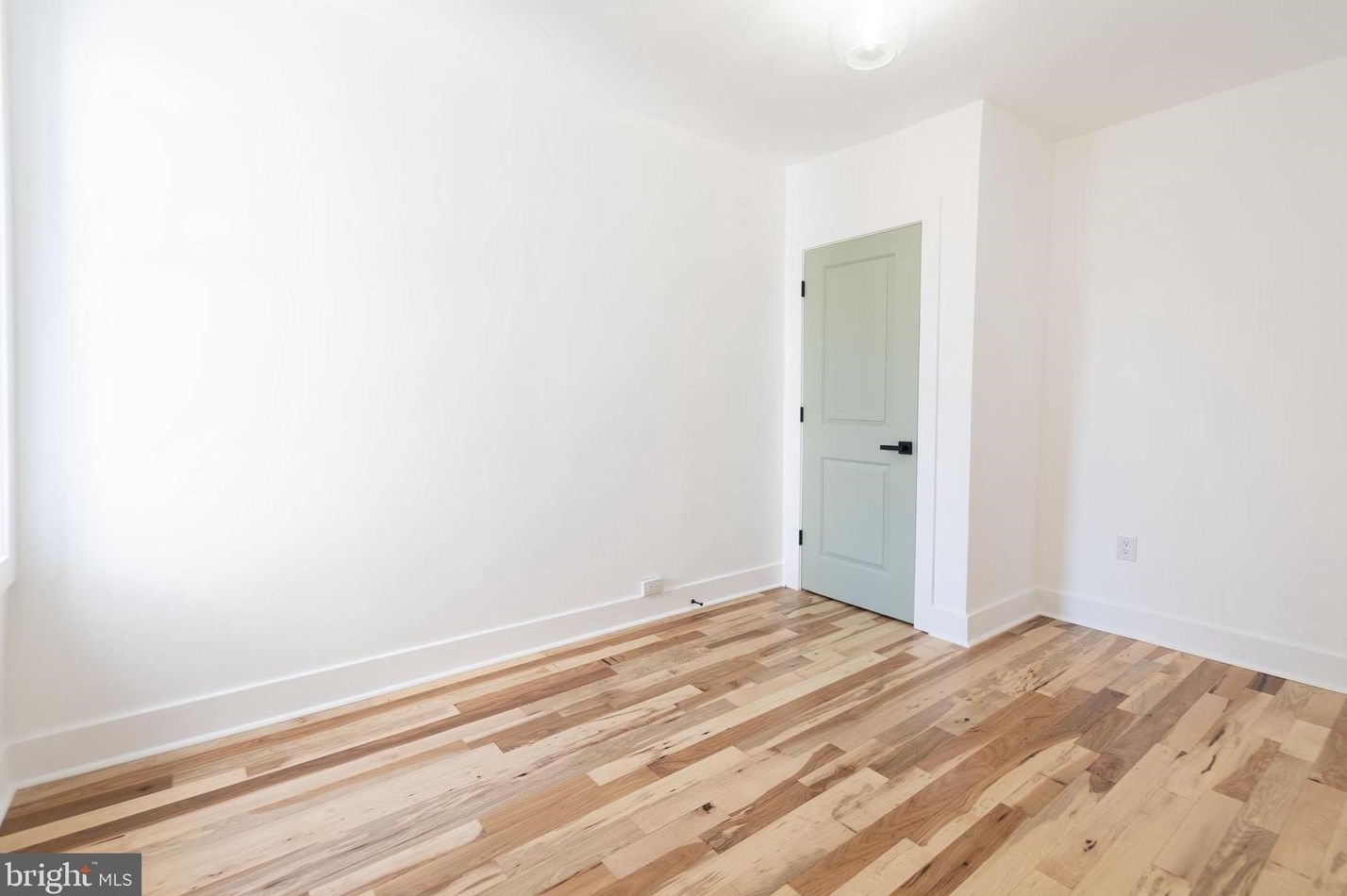 2937 Nicholas St, Philadelphia PA  19121-2725 exterior