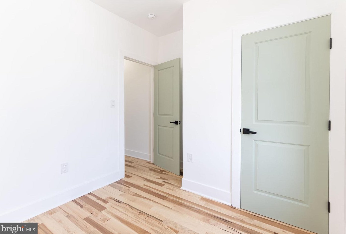 2937 Nicholas St, Philadelphia PA  19121-2725 exterior