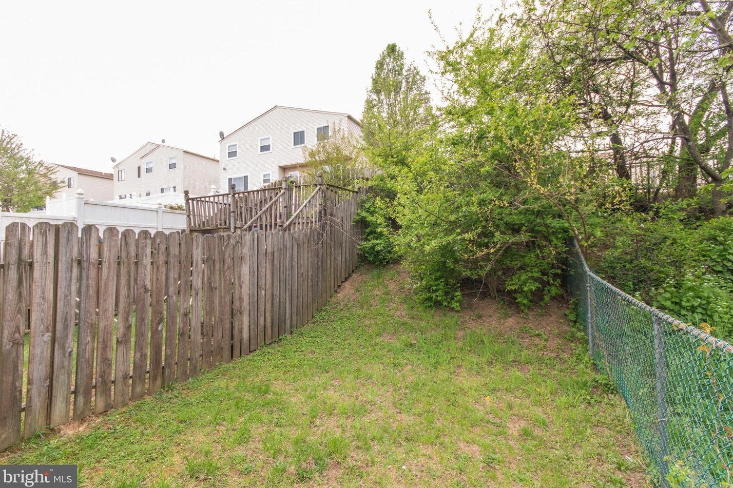9242 Jamison Ave, Philadelphia PA  19115-4281 exterior