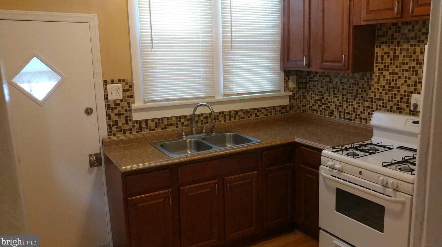 3610 Sepviva St, Philadelphia PA  19134-2715 exterior