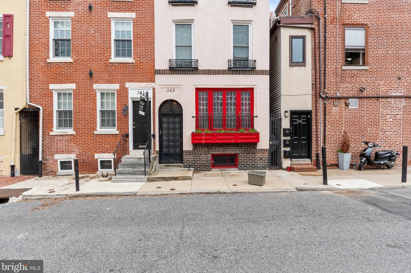 345 S Hicks St, Philadelphia, PA 19102