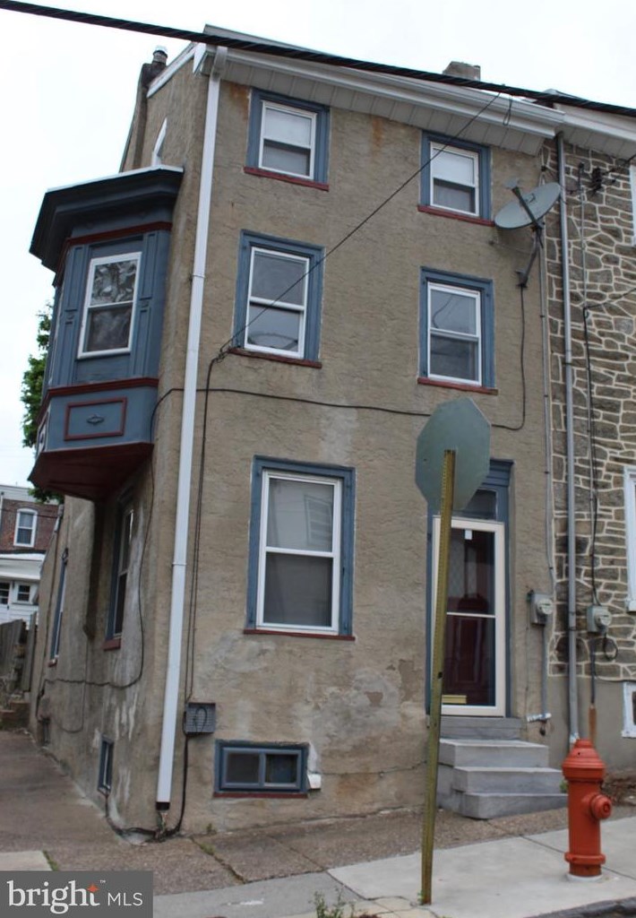 146 Roxborough Ave, Philadelphia, PA 19127