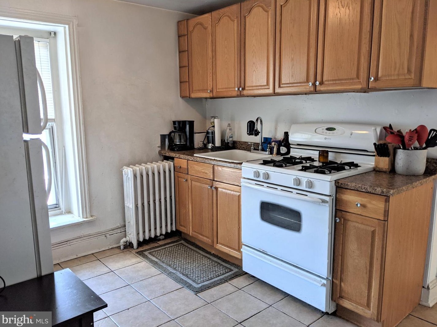 3920 Terrace St #2nd Floor, Philadelphia, PA 19128